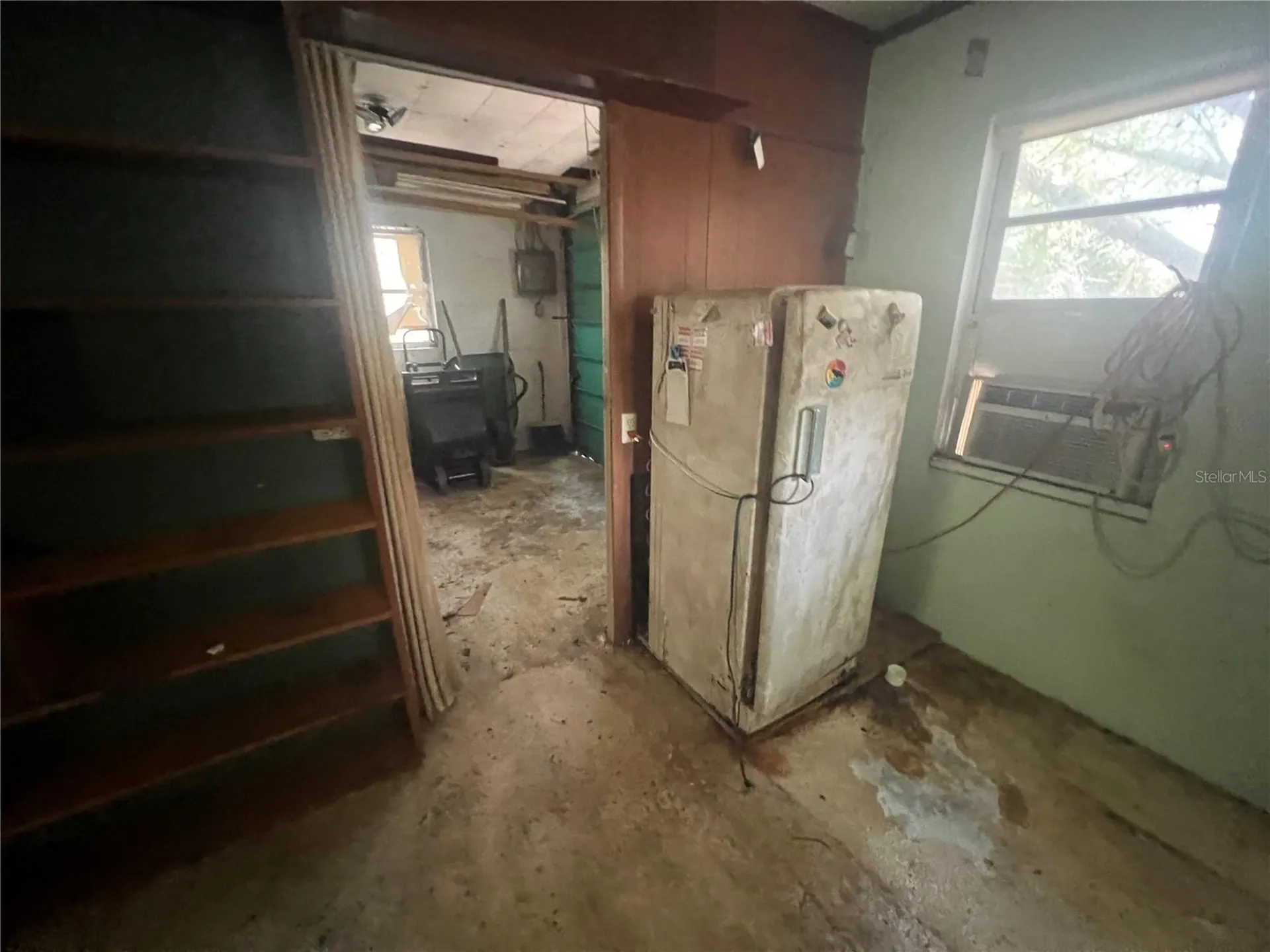 33845 Crestwood Avenue Leesburg FL 34788