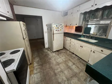33845 Crestwood Avenue Leesburg FL 34788