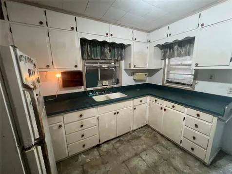 33845 Crestwood Avenue Leesburg FL 34788