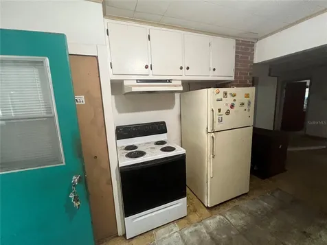 33845 Crestwood Avenue Leesburg FL 34788