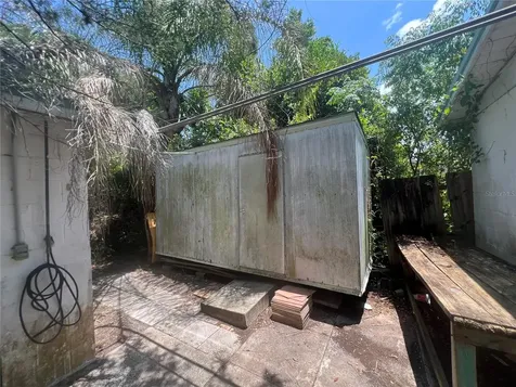 33845 Crestwood Avenue Leesburg FL 34788