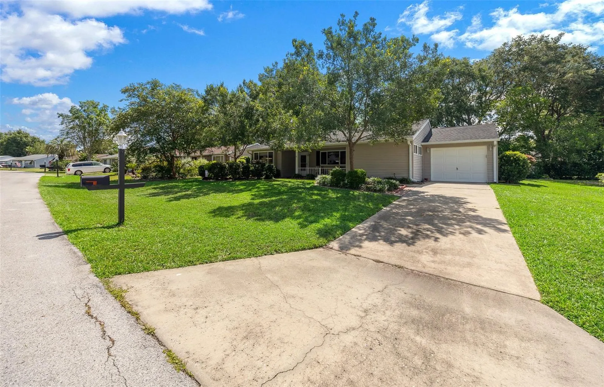 10889 SW 90th Court Ocala FL 34481