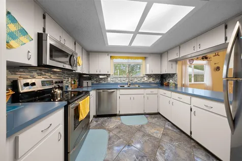 10889 SW 90th Court Ocala FL 34481