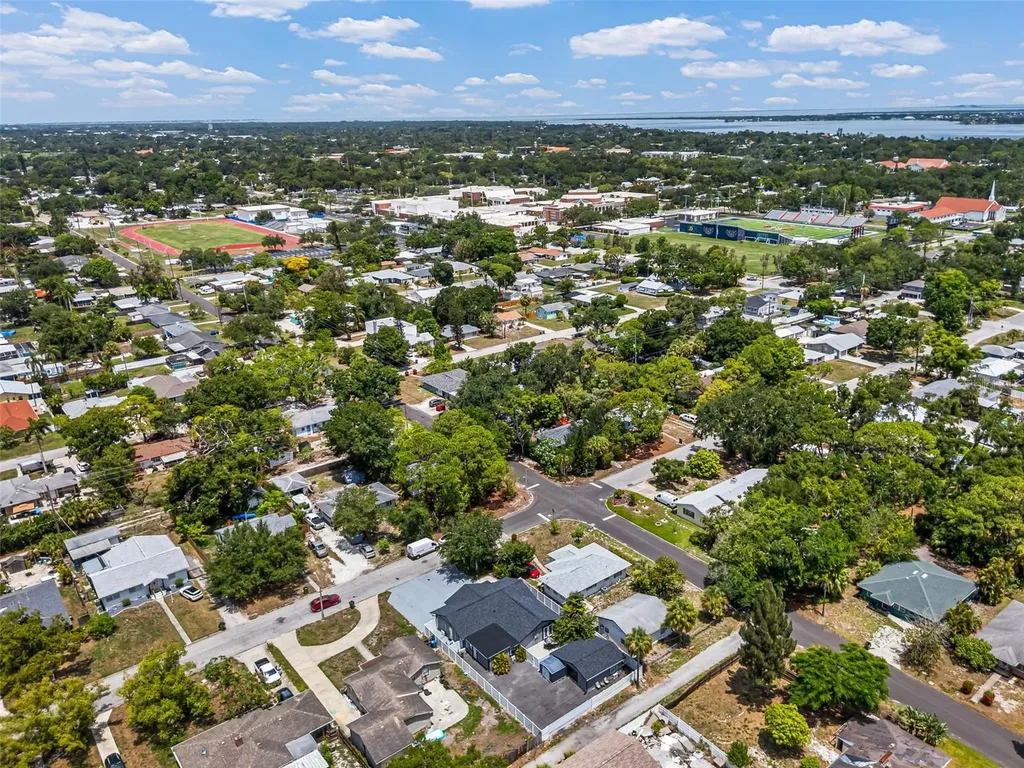 1305 29th Street W Bradenton FL 34205