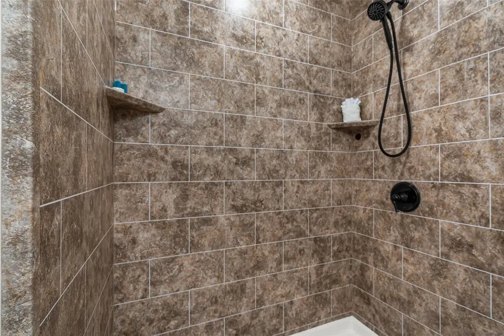 1305 29th Street W Bradenton FL 34205