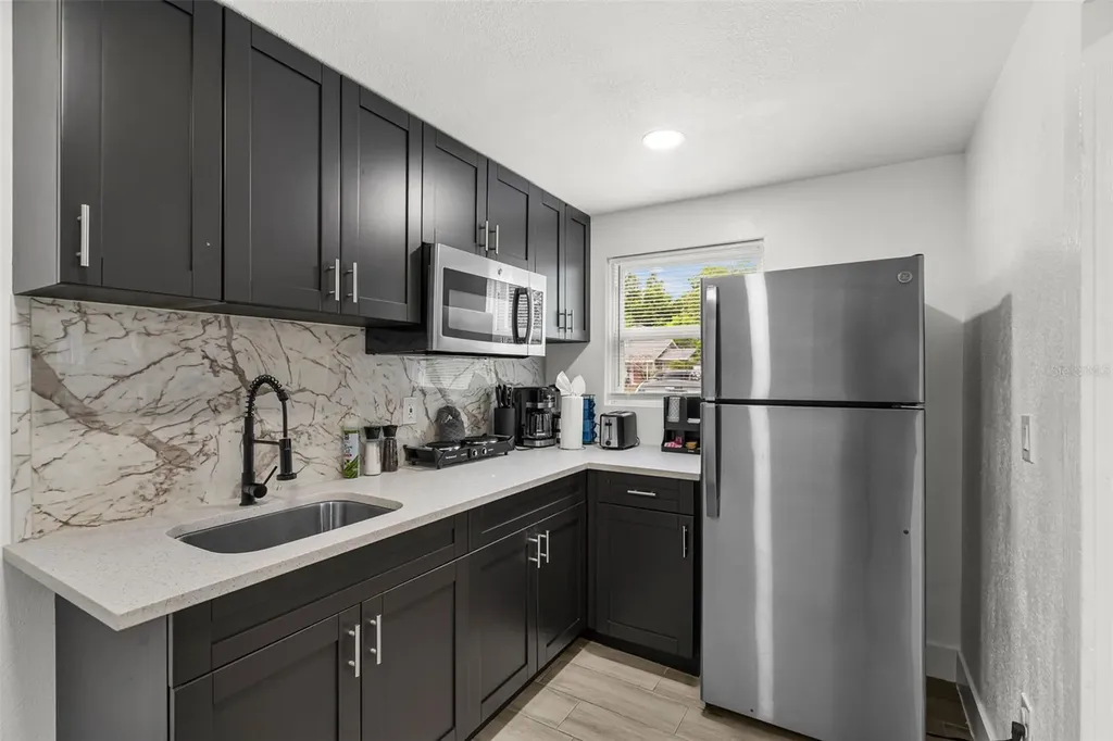 1305 29th Street W Bradenton FL 34205