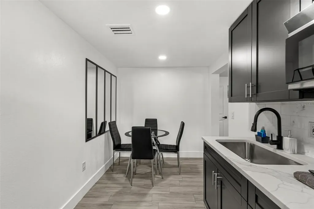 1305 29th Street W Bradenton FL 34205