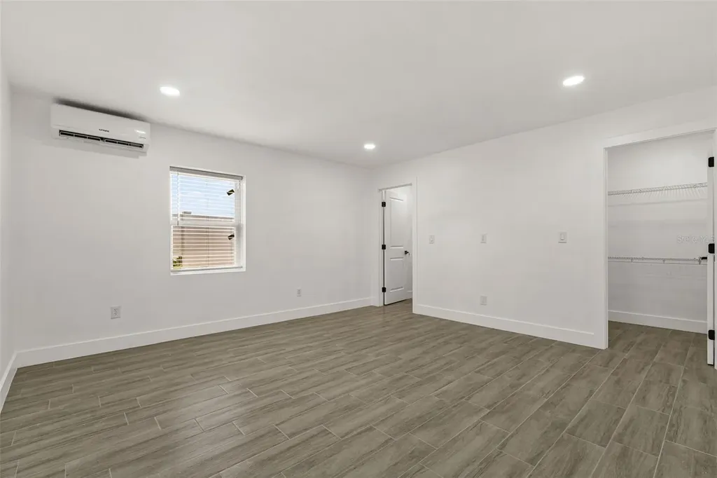 1305 29th Street W Bradenton FL 34205