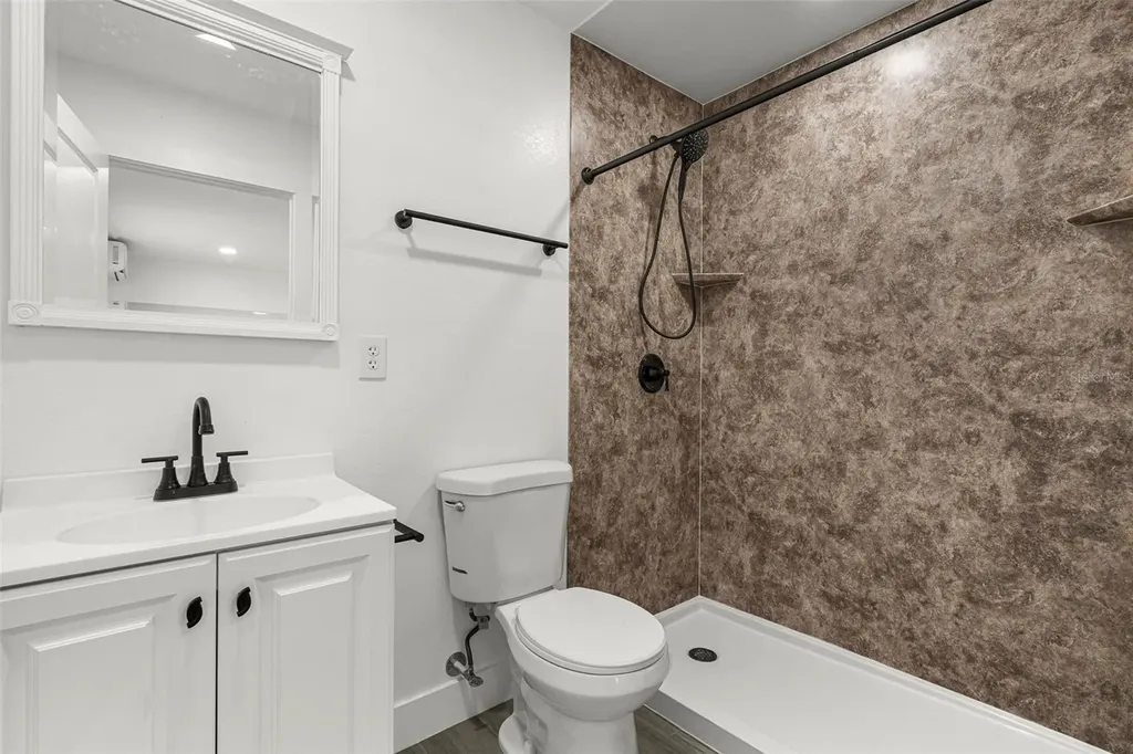 1305 29th Street W Bradenton FL 34205