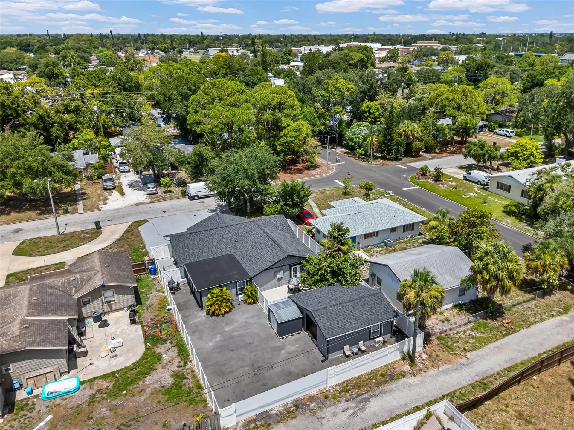 1305 29th Street W Bradenton FL 34205