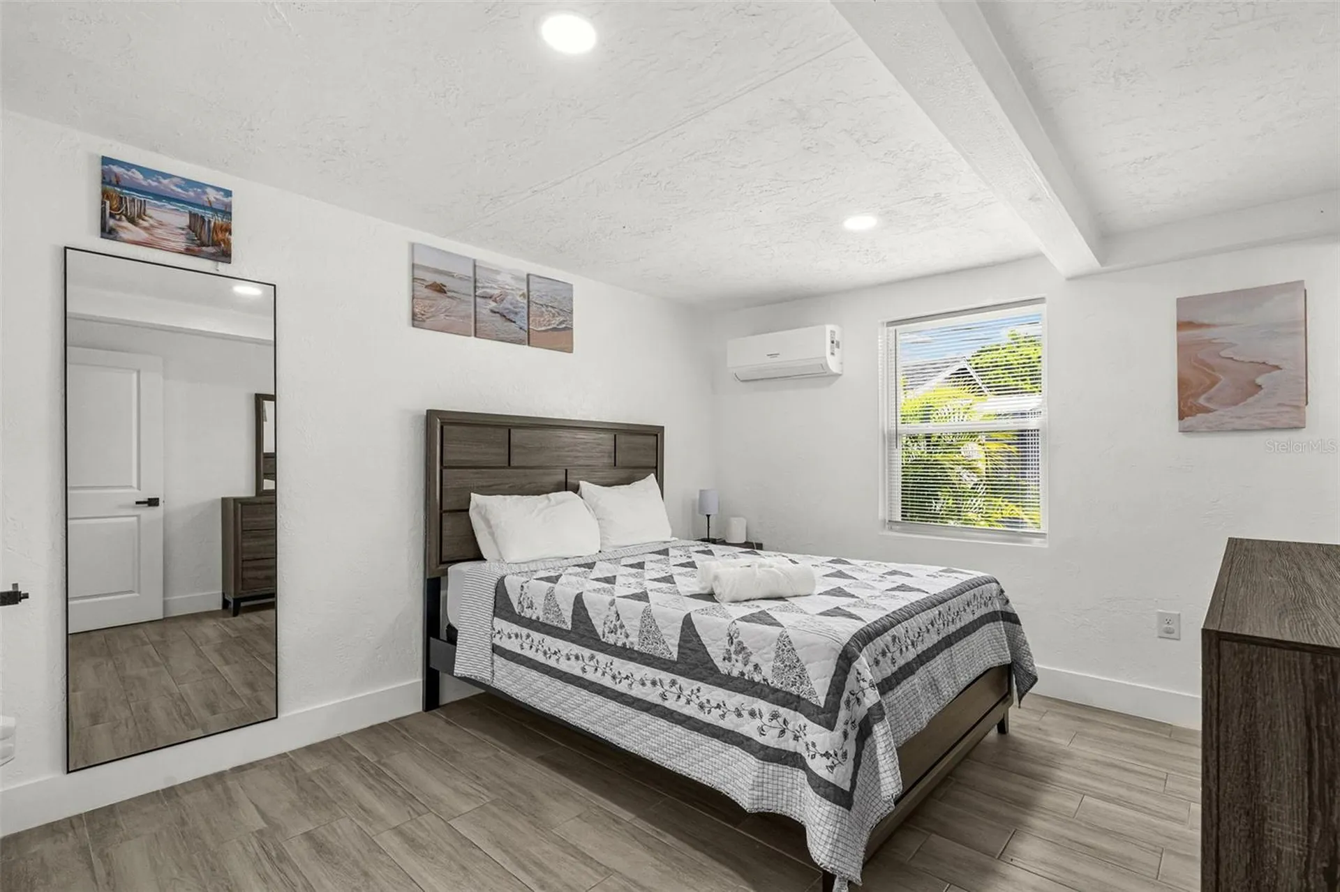 1305 29th Street W Bradenton FL 34205