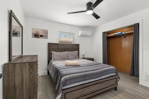 1305 29th Street W Bradenton FL 34205