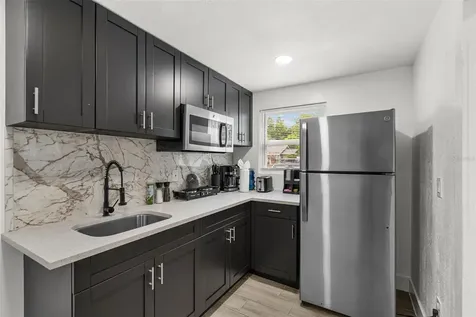1305 29th Street W Bradenton FL 34205