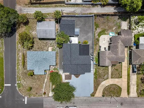 1305 29th Street W Bradenton FL 34205