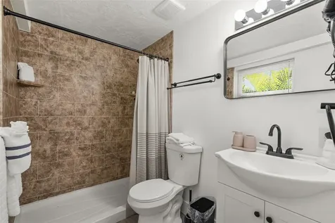 1305 29th Street W Bradenton FL 34205