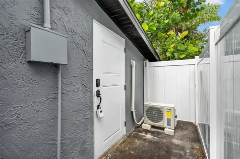 1305 29th Street W Bradenton FL 34205