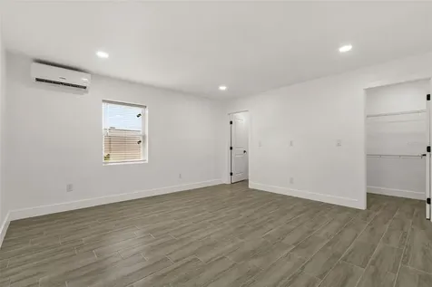 1305 29th Street W Bradenton FL 34205