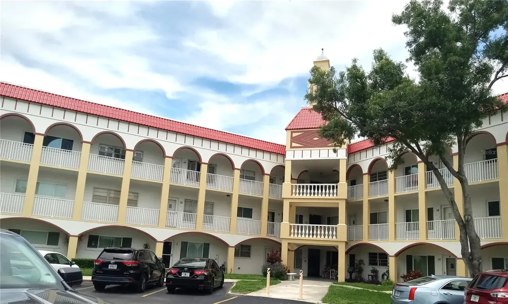 2430 Florentine Way Clearwater FL 33763
