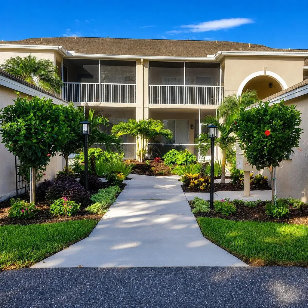 9560 High Gate Drive Sarasota FL 34238