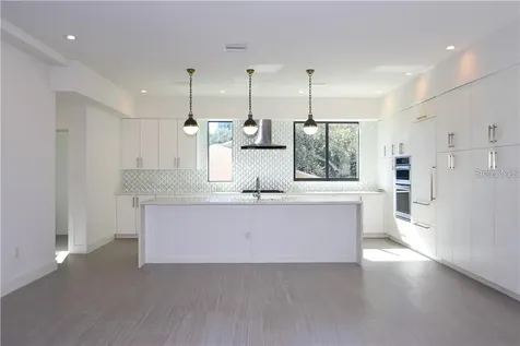 2814 W Barcelona Street Tampa FL 33629