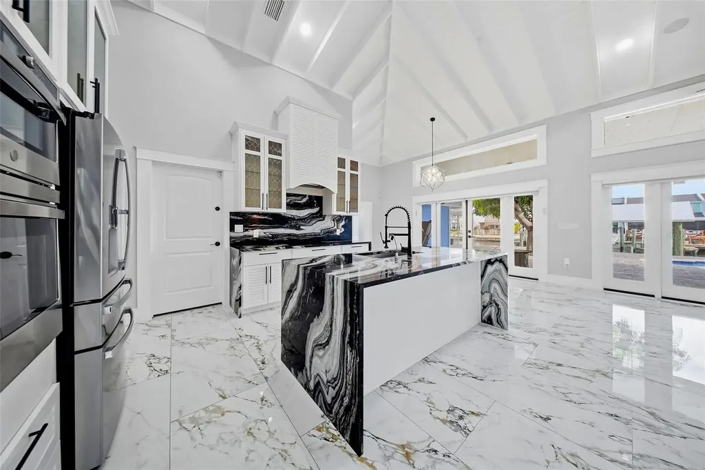 8722 Palisades Drive Tampa FL 33615