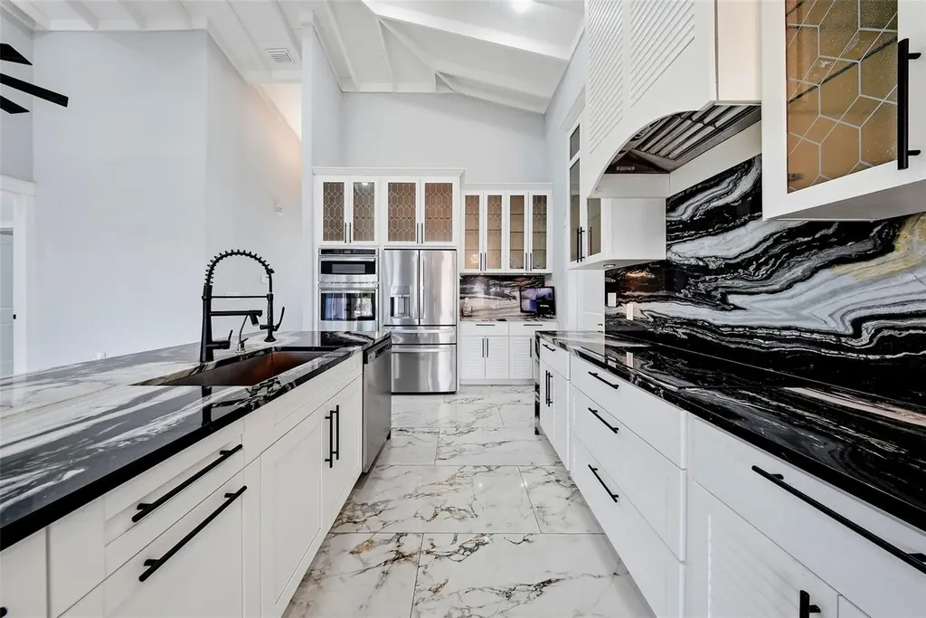 8722 Palisades Drive Tampa FL 33615