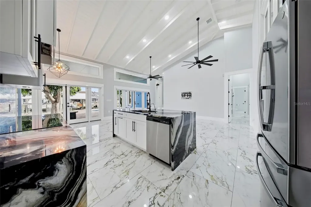 8722 Palisades Drive Tampa FL 33615