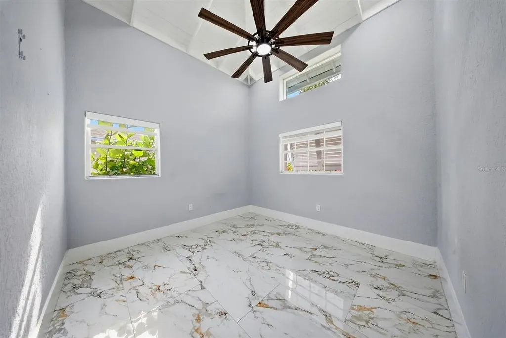 8722 Palisades Drive Tampa FL 33615