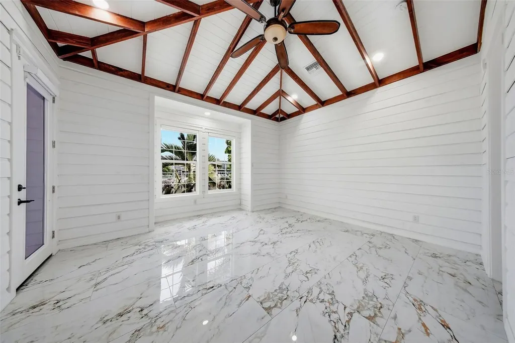 8722 Palisades Drive Tampa FL 33615