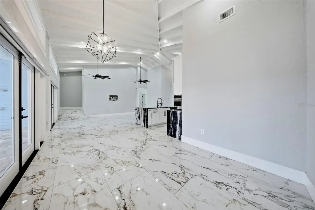 8722 Palisades Drive Tampa FL 33615