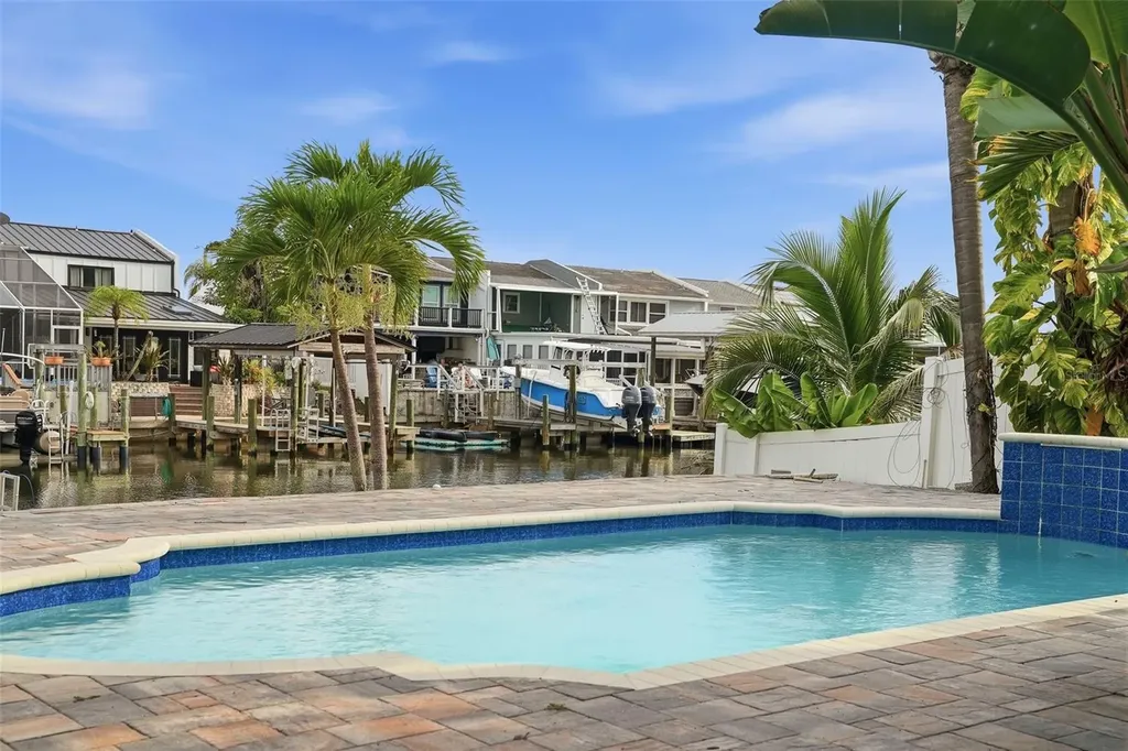 8722 Palisades Drive Tampa FL 33615
