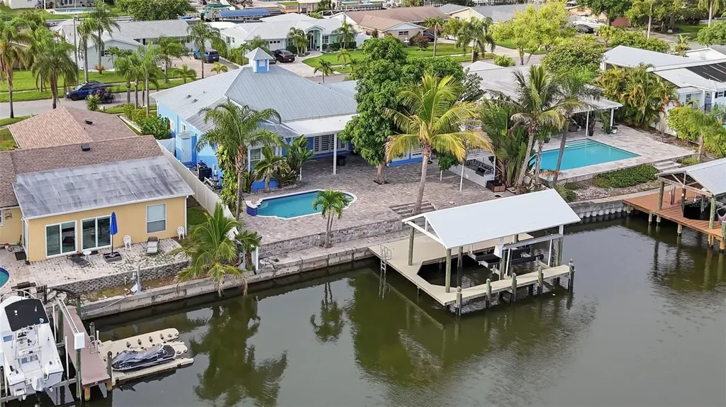 8722 Palisades Drive Tampa FL 33615