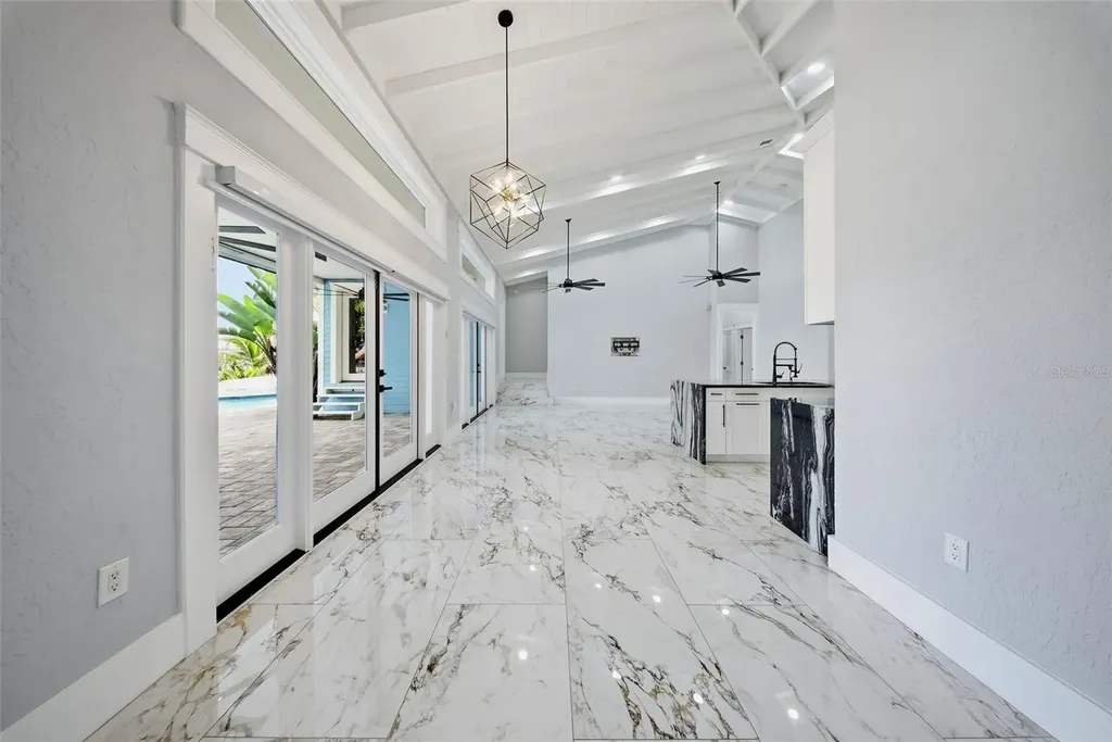 8722 Palisades Drive Tampa FL 33615