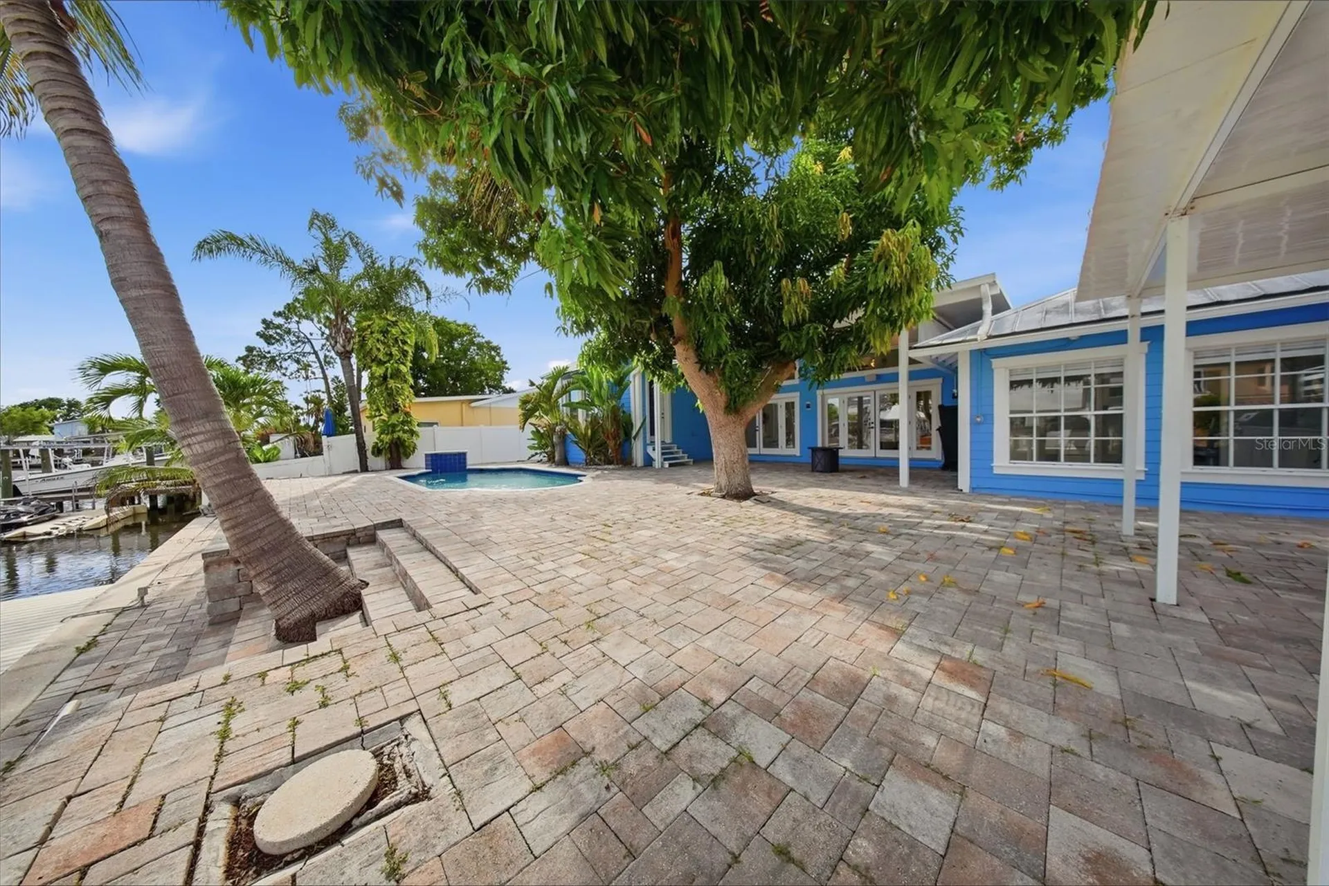 8722 Palisades Drive Tampa FL 33615