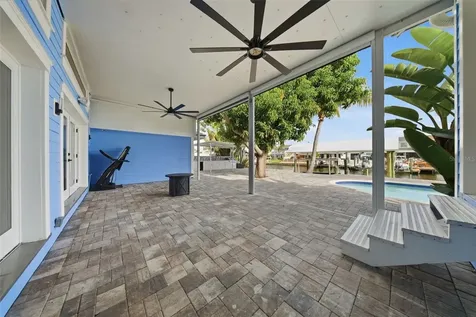 8722 Palisades Drive Tampa FL 33615