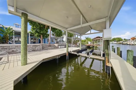 8722 Palisades Drive Tampa FL 33615