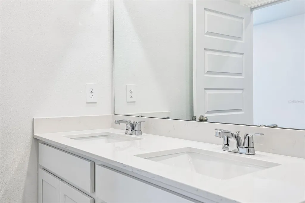 4589 Barberry Avenue Lakeland FL 33811
