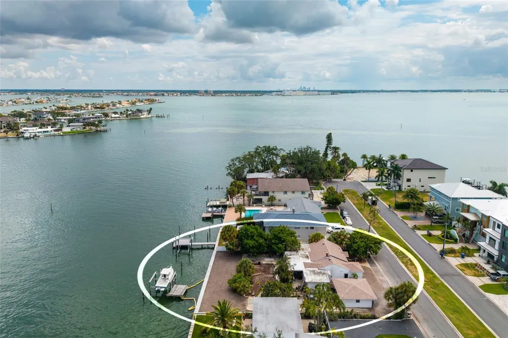 216 Punta Vista Drive St Pete Beach FL 33706