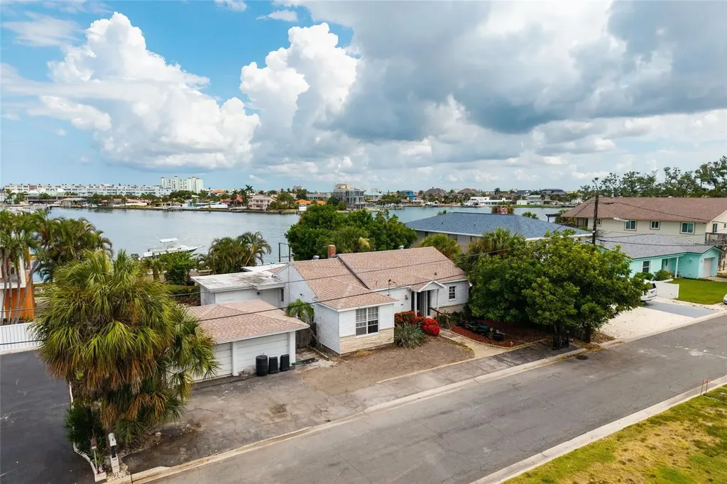 216 Punta Vista Drive St Pete Beach FL 33706