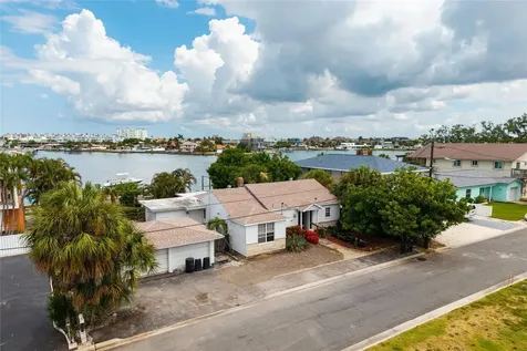 216 Punta Vista Drive St Pete Beach FL 33706