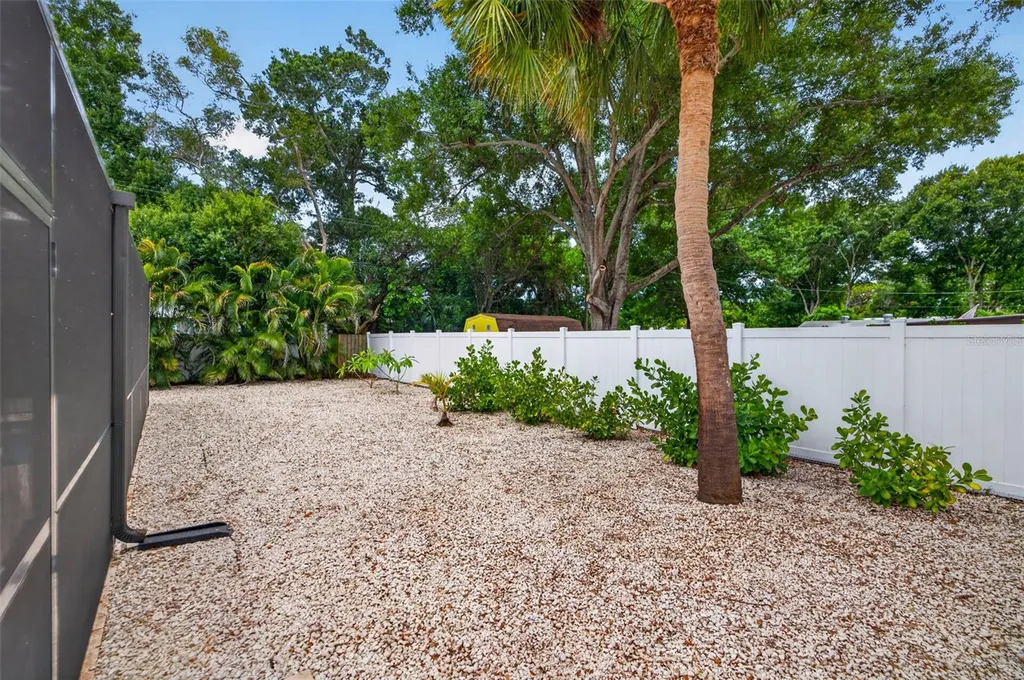 5810 20th Avenue S St Petersburg FL 33707