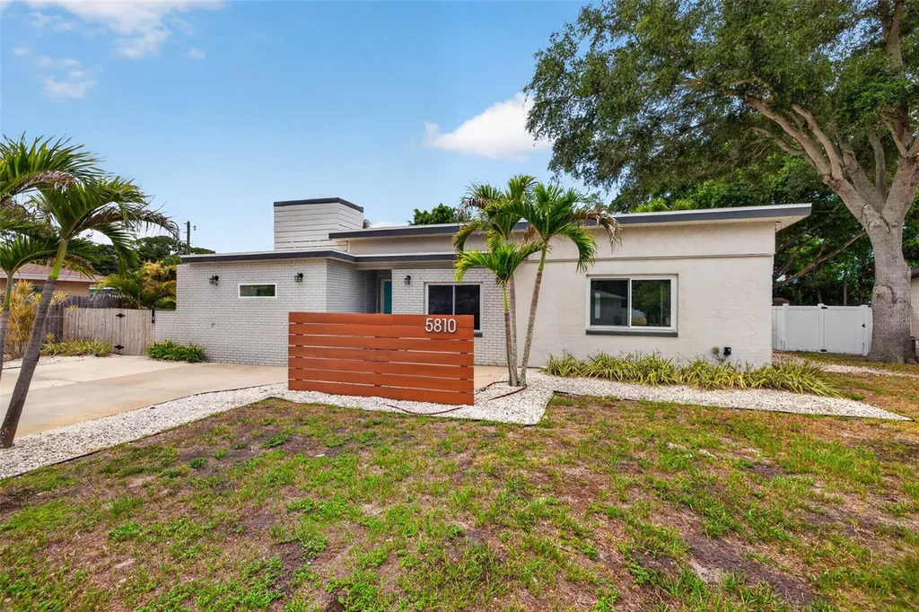 5810 20th Avenue S St Petersburg FL 33707