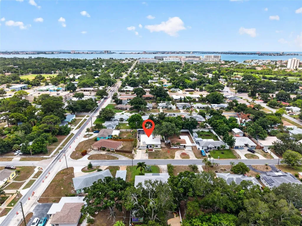 5810 20th Avenue S St Petersburg FL 33707