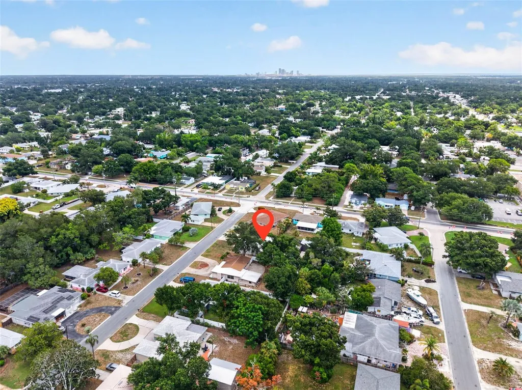 5810 20th Avenue S St Petersburg FL 33707