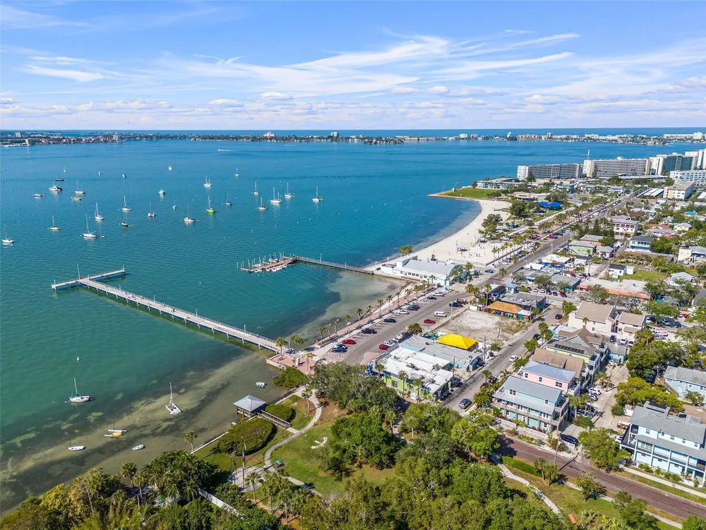 5810 20th Avenue S St Petersburg FL 33707