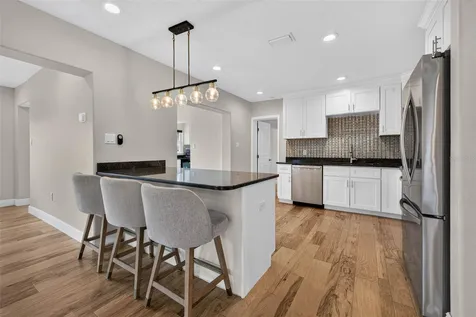 5810 20th Avenue S St Petersburg FL 33707