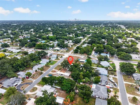 5810 20th Avenue S St Petersburg FL 33707