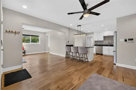 5810 20th Avenue S St Petersburg FL 33707