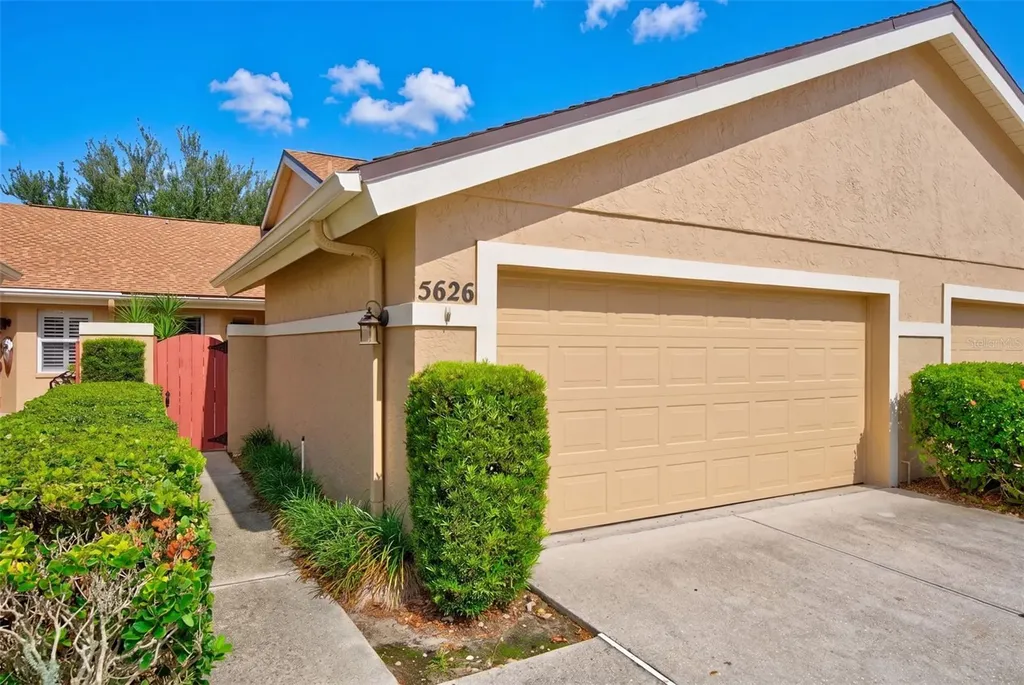 5626 Monte Rosso Road Sarasota FL 34243