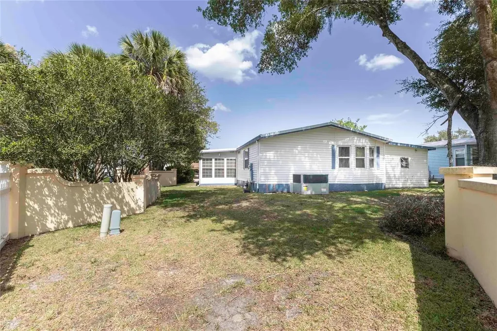 1159 Paradise Drive Lady Lake FL 32159